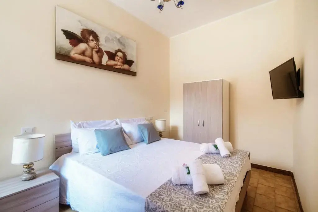 La Corte Rooms and Home Restaurant