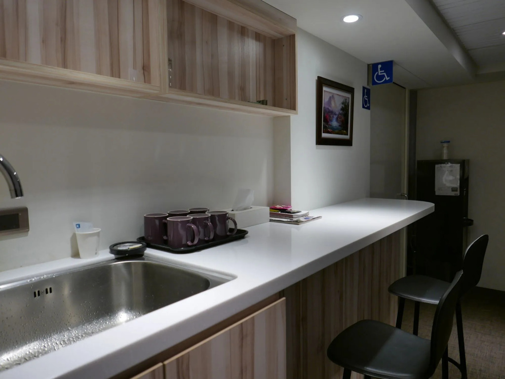Ours Inn II