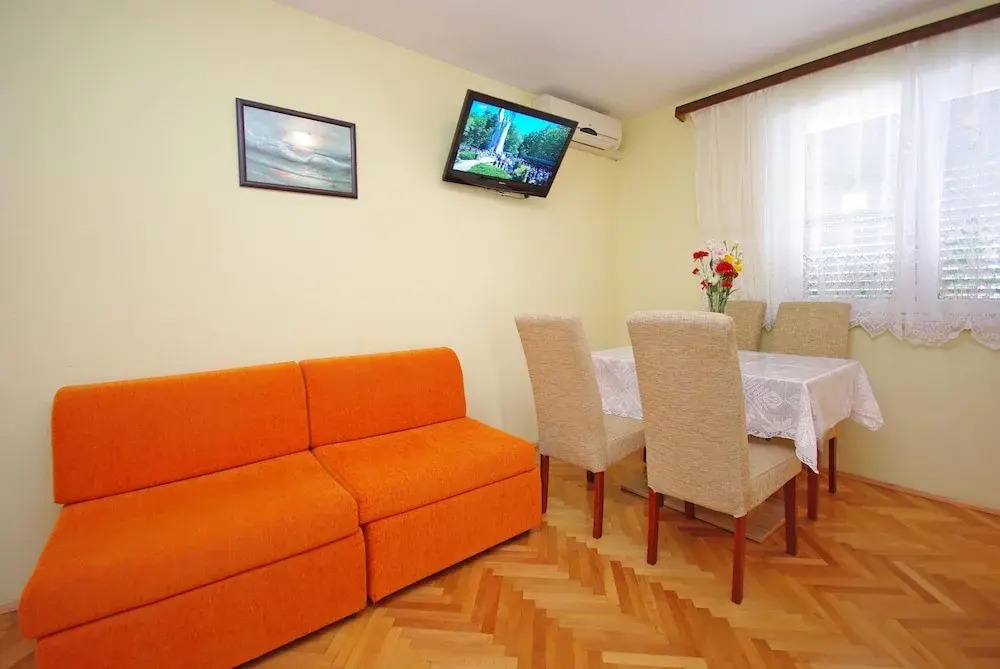 Apartments Sretan