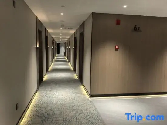 Lston Hotel