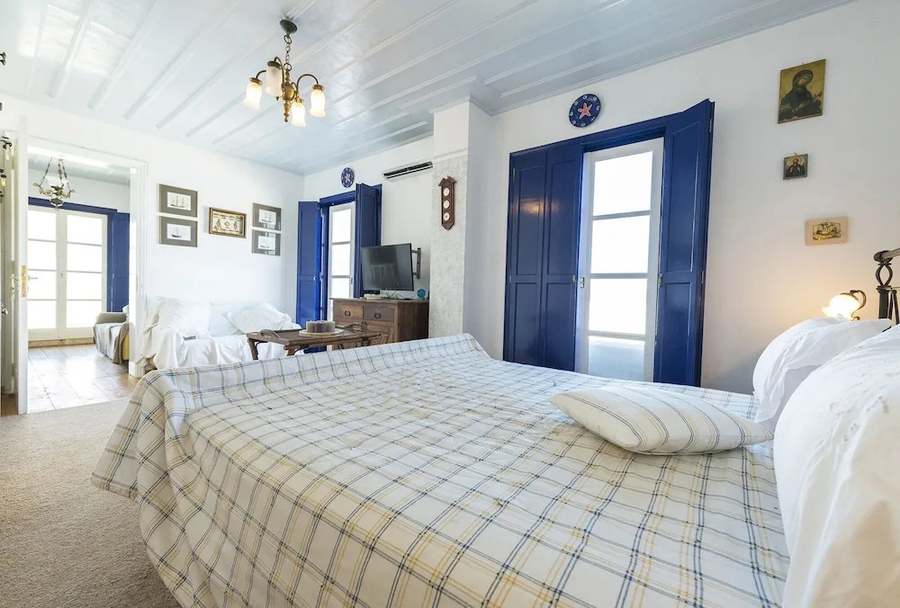 Beachfront Spetses Spectacular Fully Equipped Traditional Villa Families,groups