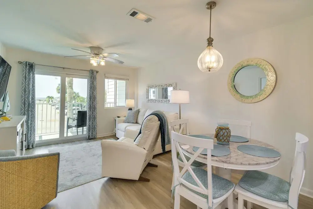 Walk to Beach! Gulf Shores Escape w/ Indoor Pool