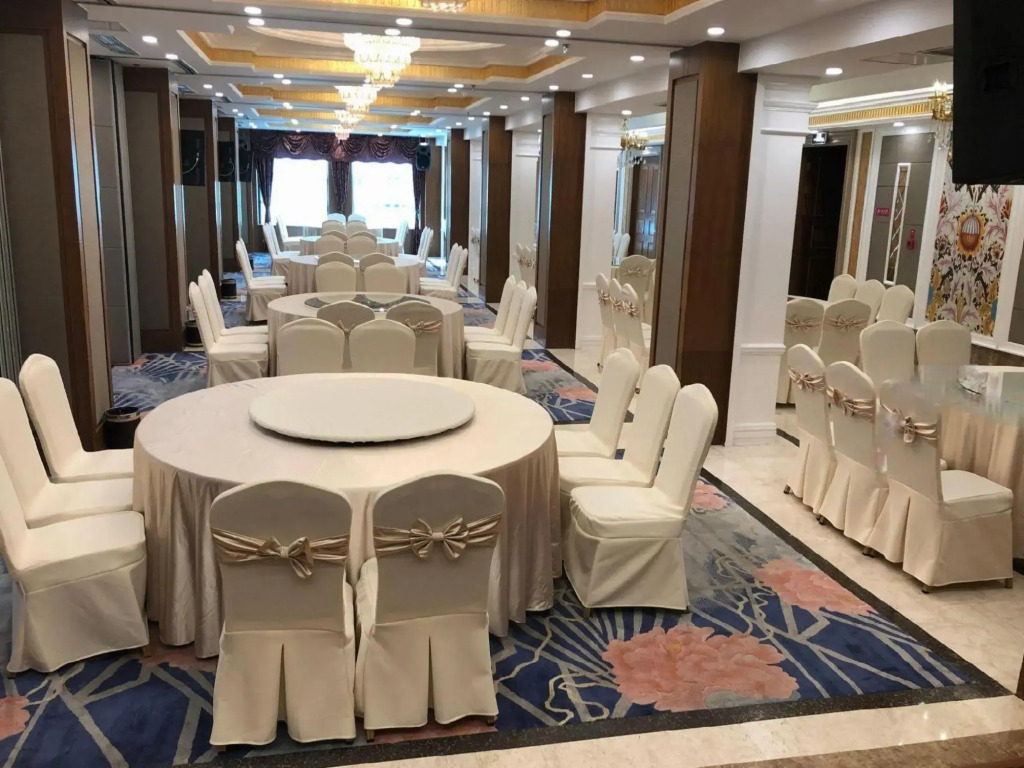 Huaxia Hotel