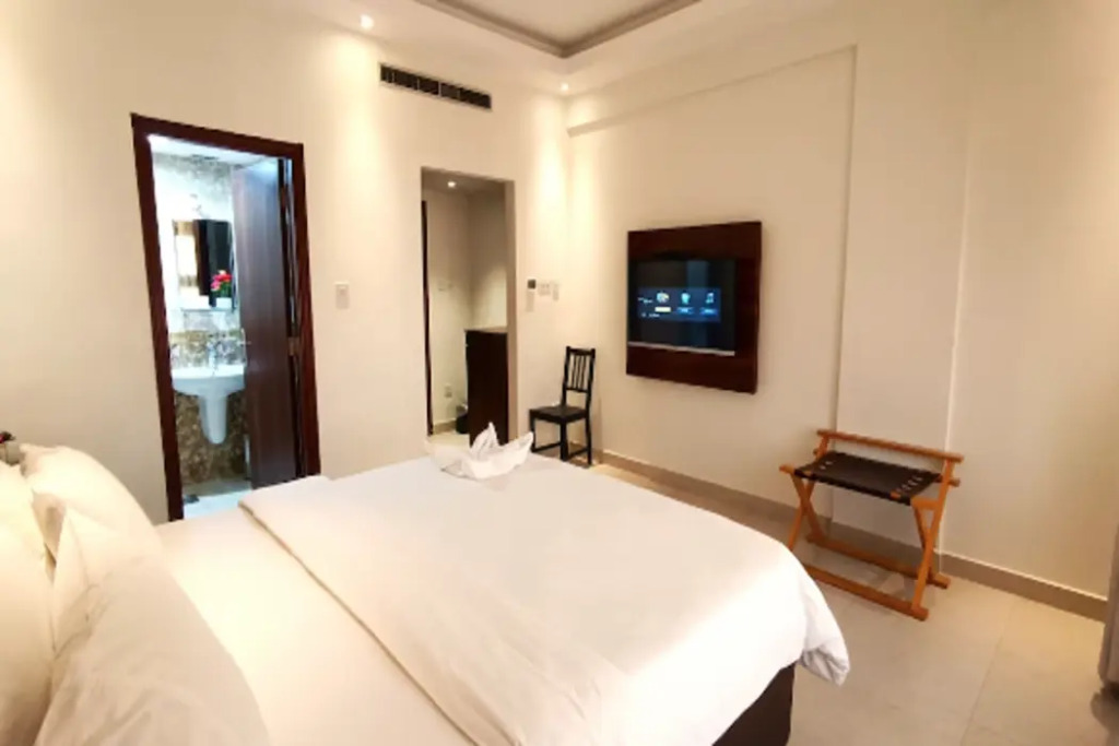 Safari House Hotel