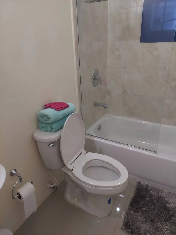 Luxurious 3-bedroom House in Ocho Rios With Private Entrance