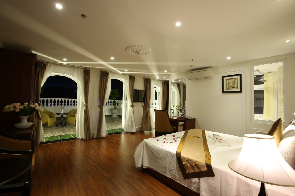 Orange Hotel
