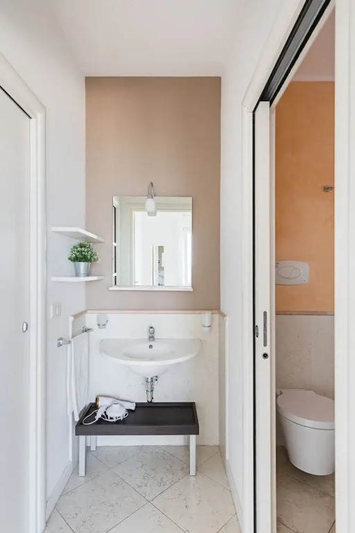 Residenza Miralago - 20 Porzia - Locazione BK