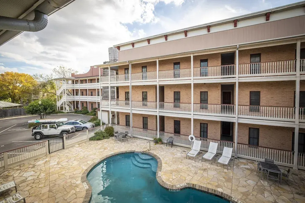 Gruene Getaway 3 Bedroom Condo