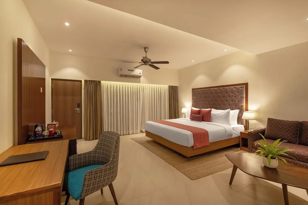 The White Resort and Spa Pawna