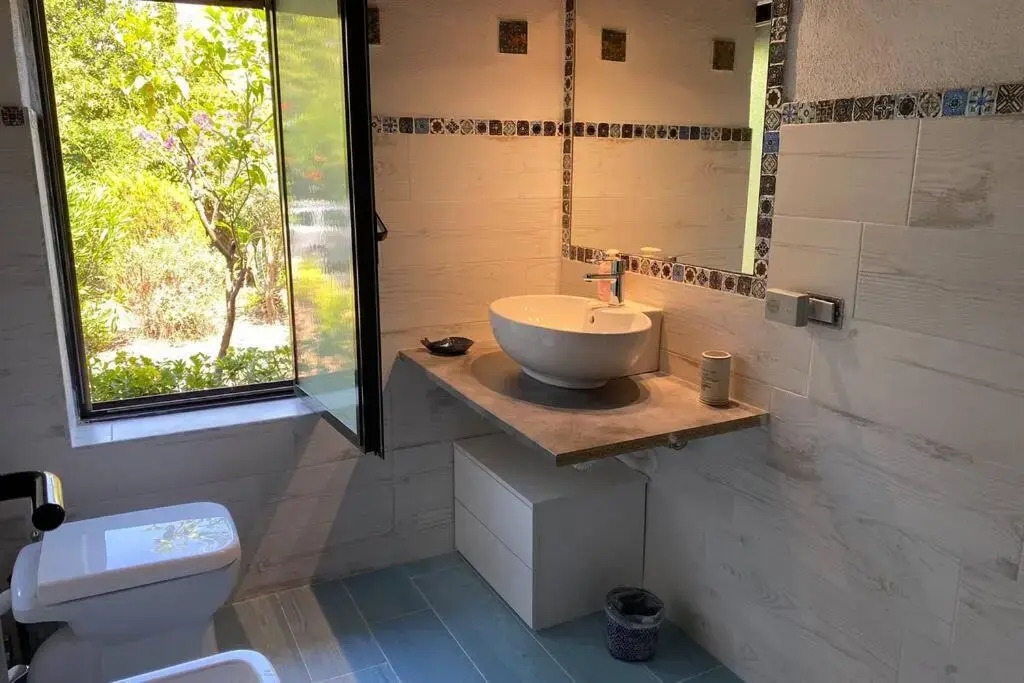 Villetta con piscina 10 posti letto Scario