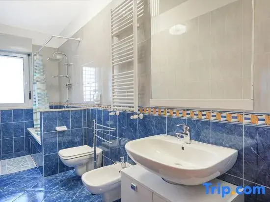 Mistral Suite Apartment - free private car park