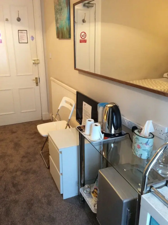 Pitcullen Guest House