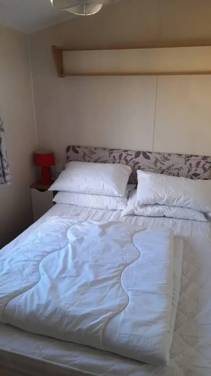 Stunning 8 Berth Caravan in Poole