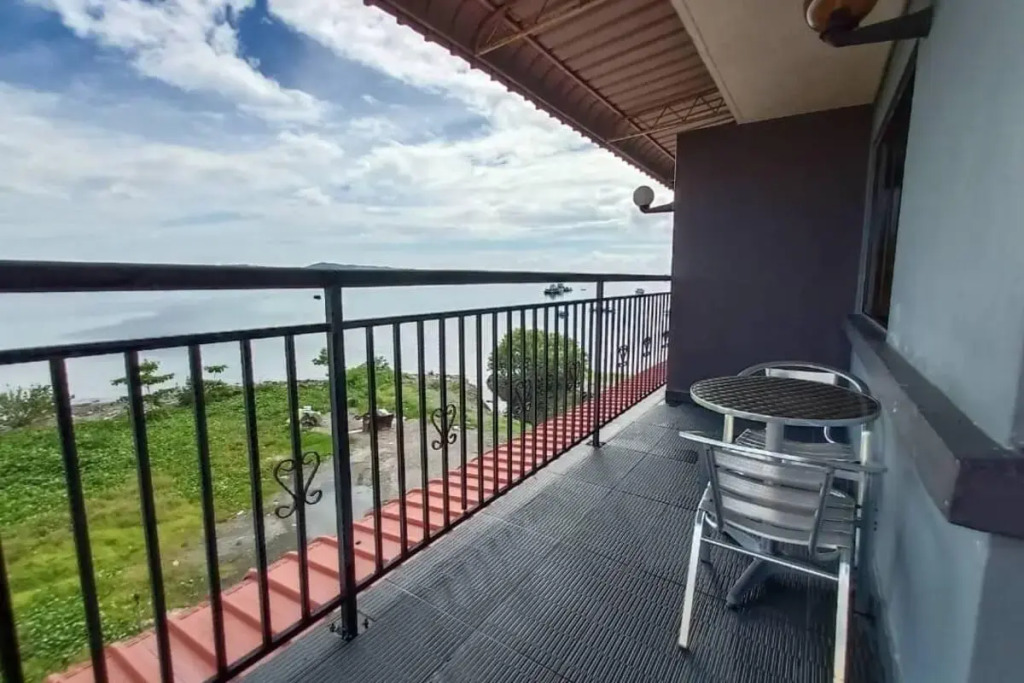 Maya Hotel