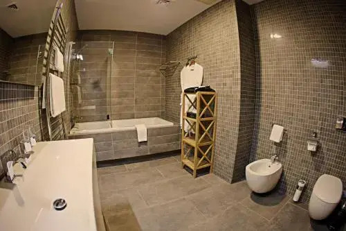 Voyage Hotel