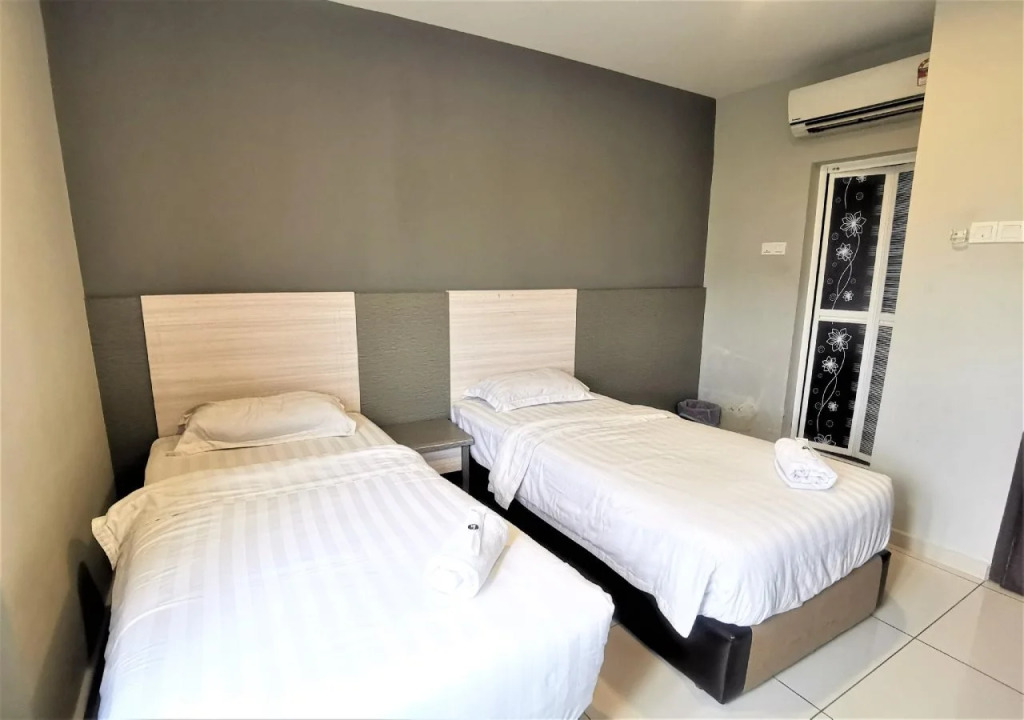 Pearl Hotel