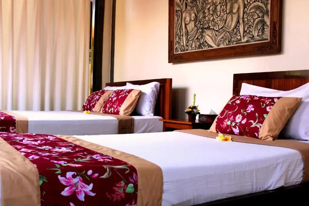 Dewa Bungalows, A Balinese House and Art Gallery