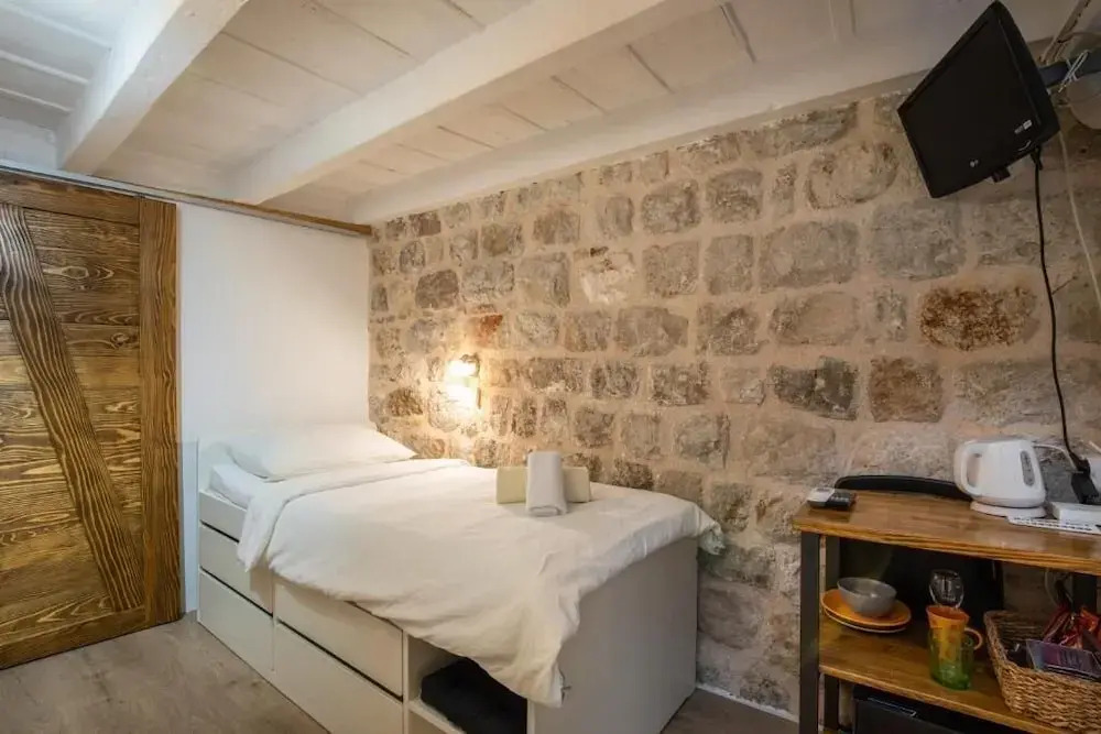 Private Accomodation Linda