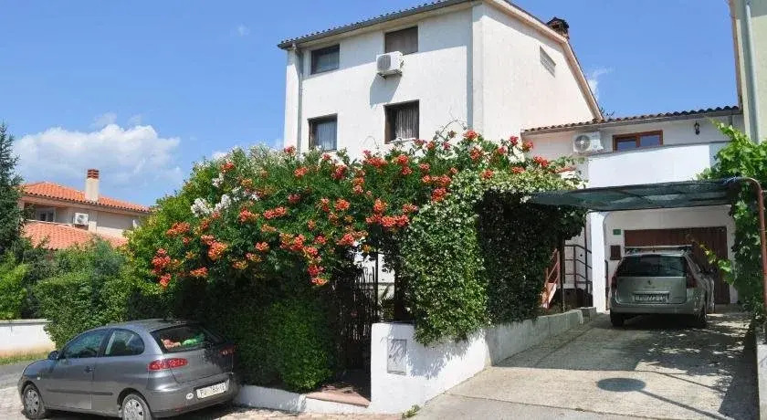 Apartment Drenovica
