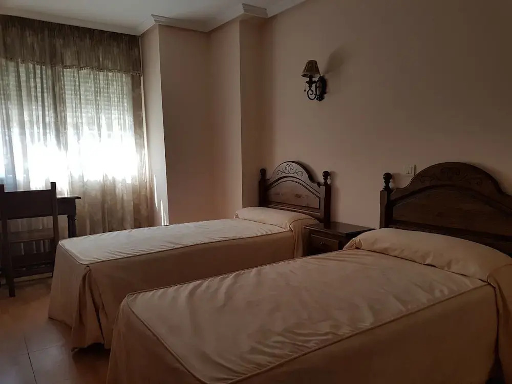 Hotel Rural Puerta de Caderechas