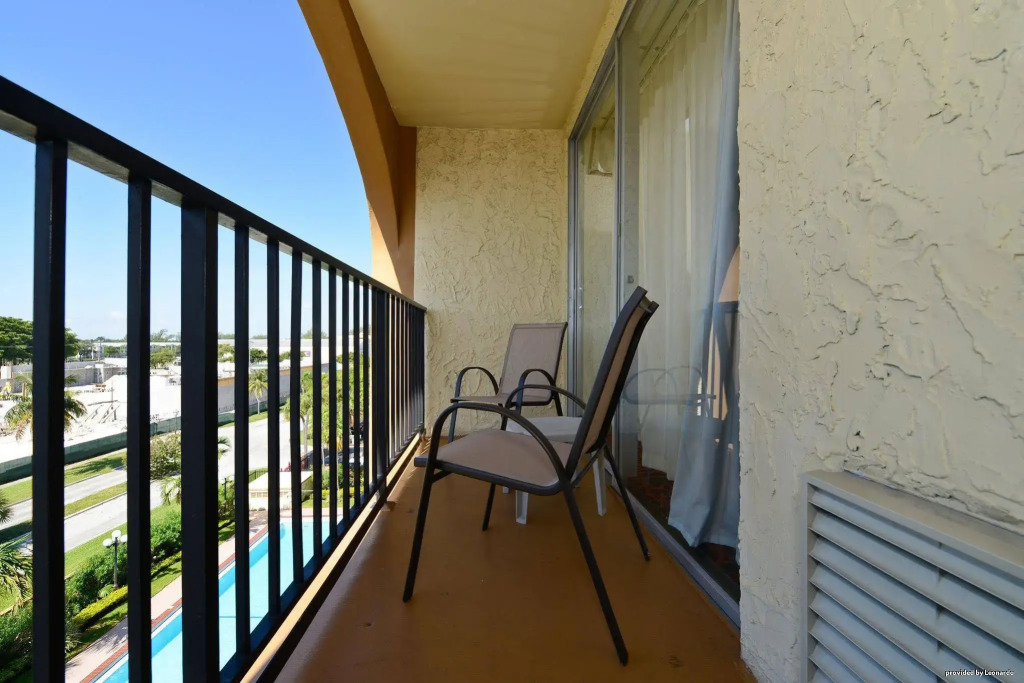 Best Western Plus North Miami-Bal Harbour