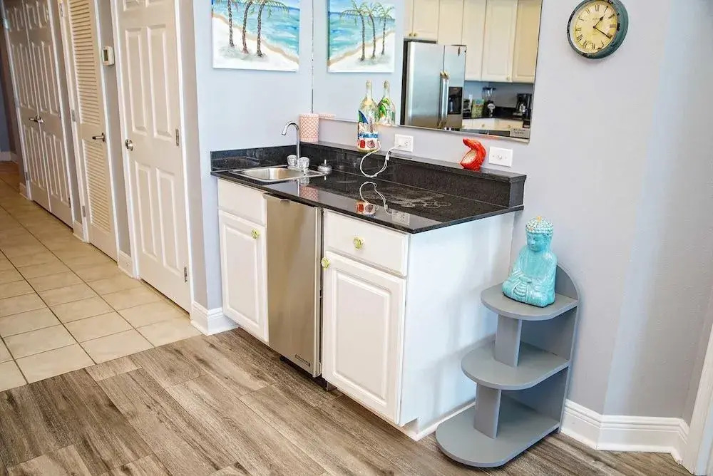 San Carlos 706 3 Bedrooms 3 Bathrooms Condo