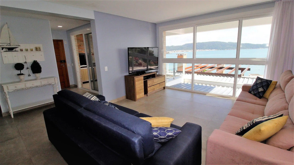 1080   Apartamento Com Vista Para O Mar Em Bombinhas