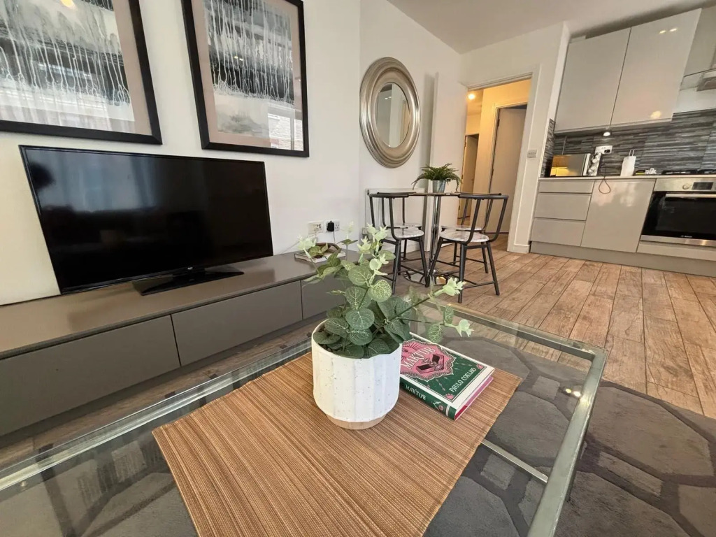 Aldgate by Excel Apartments