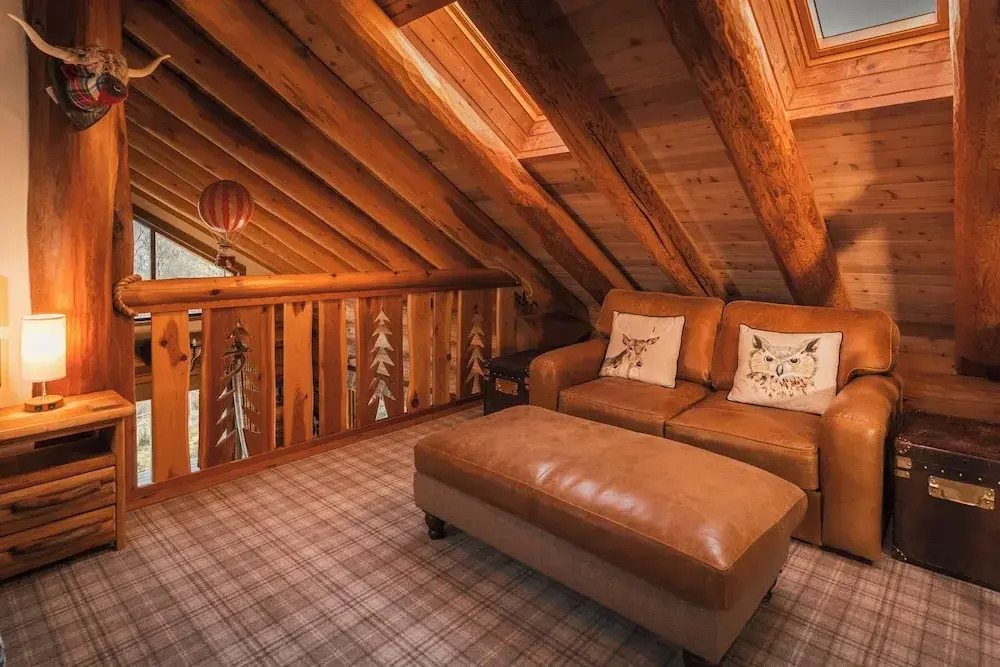 Caledonian Cabin