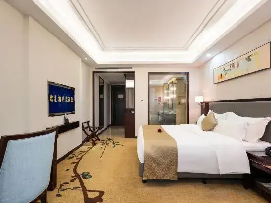 Oriental Host Hotel