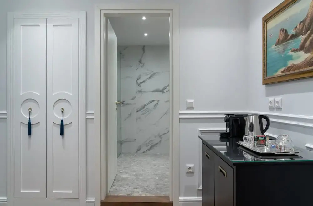 Evripidou Suites