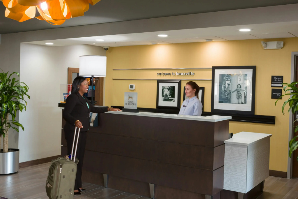 Hampton Inn & Suites - Knoxville Papermill Drive, TN
