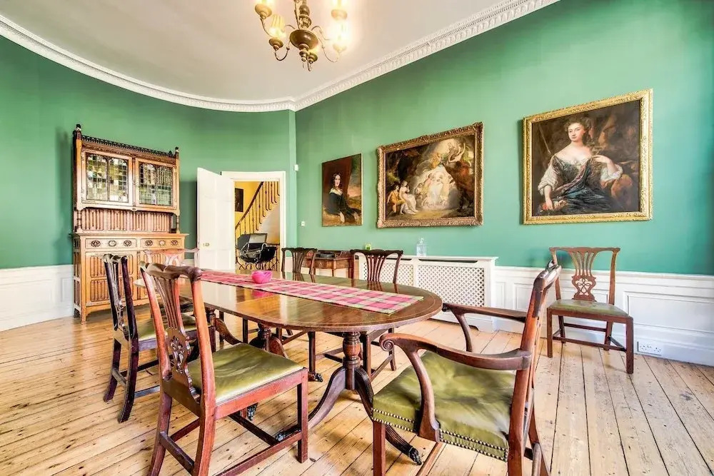 Historic City Centre Georgian Townhouse Free Parking And Garden