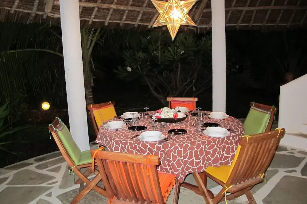 House With in Watamu With Pool Access Furnished Terrace a