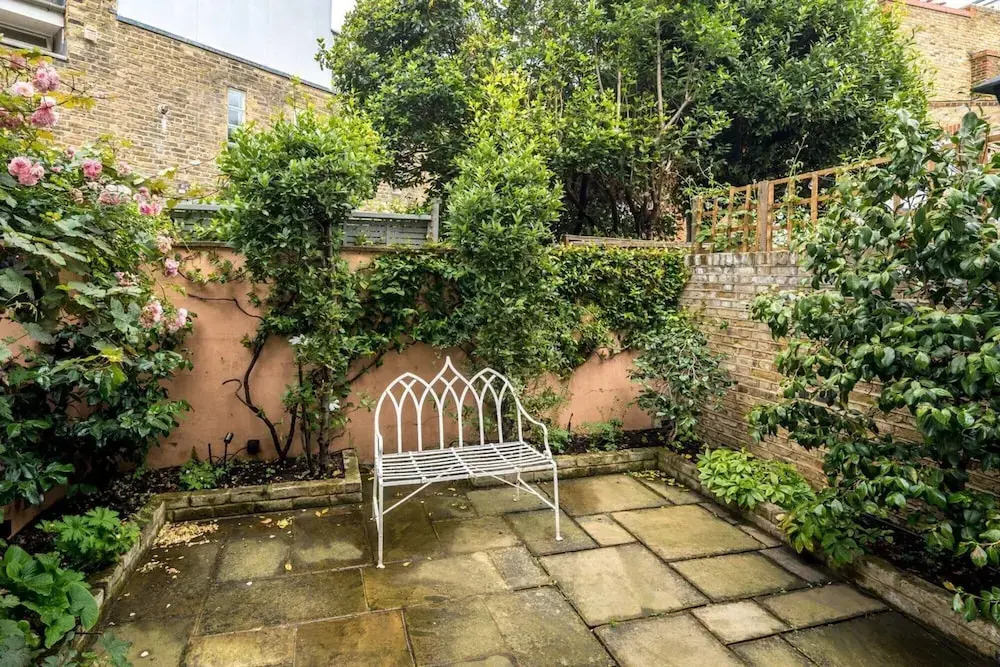 Exceptional 4-bed house right by Battersea Park