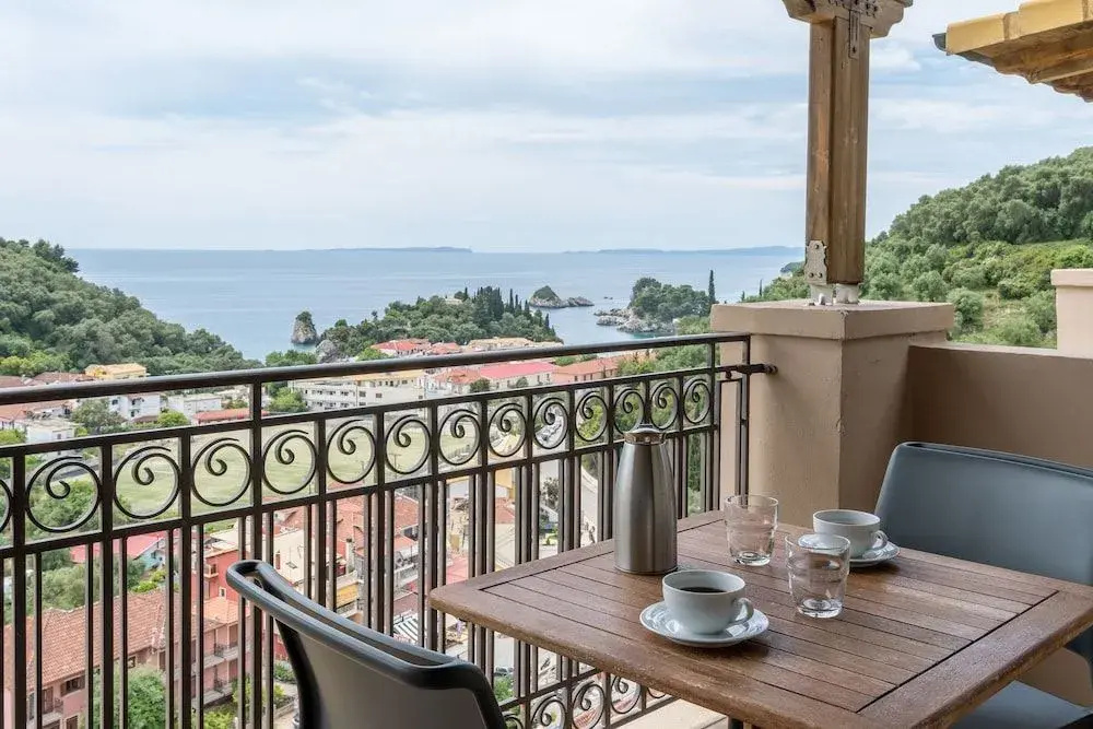 Enetiko Resort