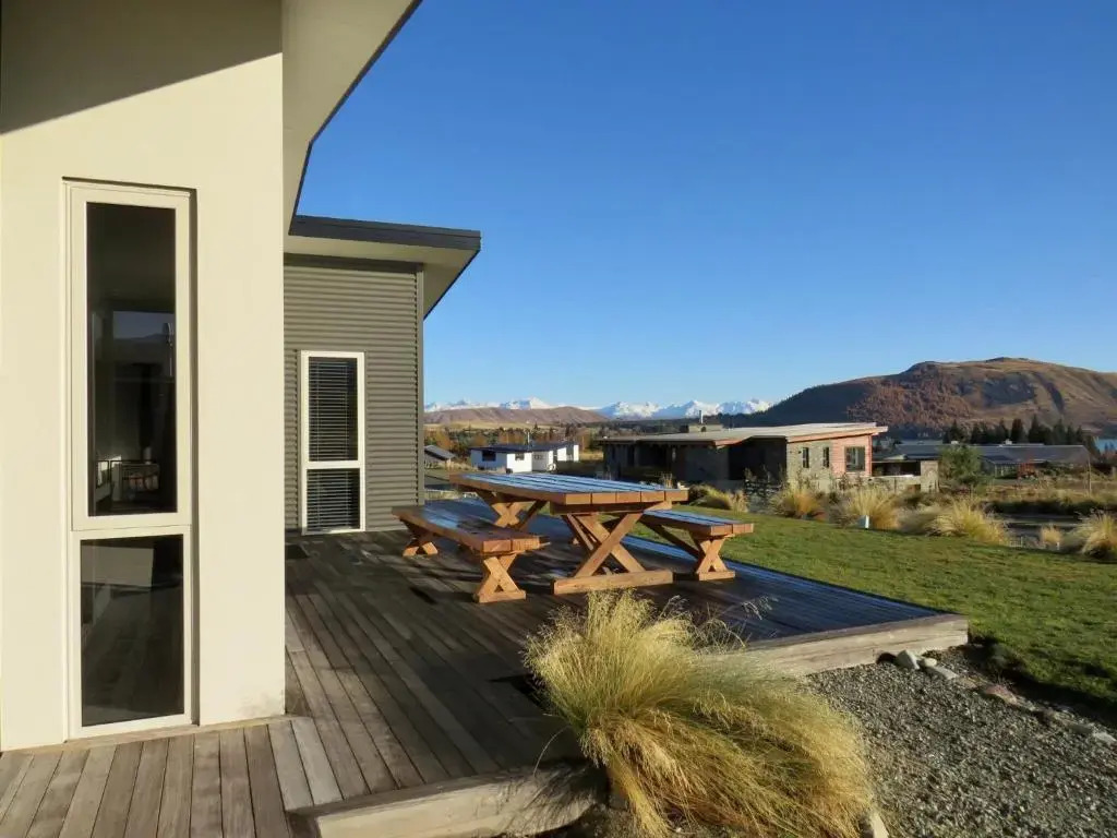 Blae Loch - Lake Tekapo