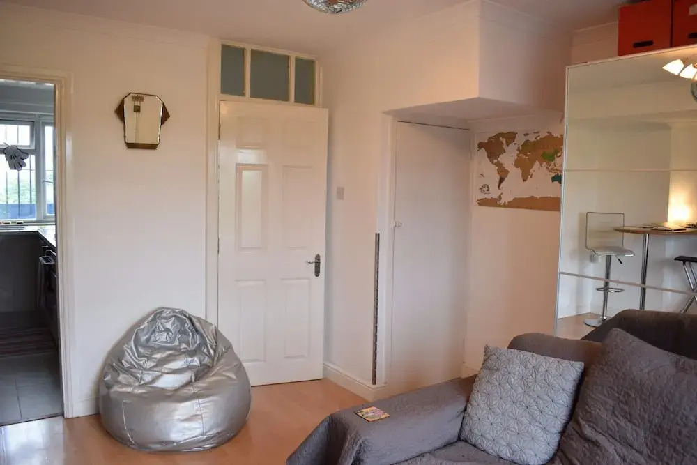 1 Bedroom Apartment in North London