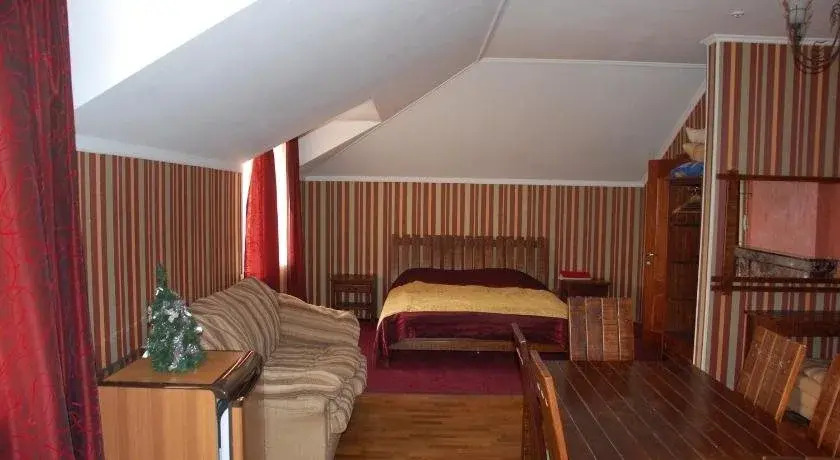 Grebenky Hotel