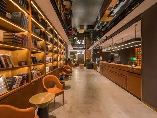 James Joyce Coffetel Hotel (Tianjin Aotizhongxin Zhongliuyiyuan Subway Station)