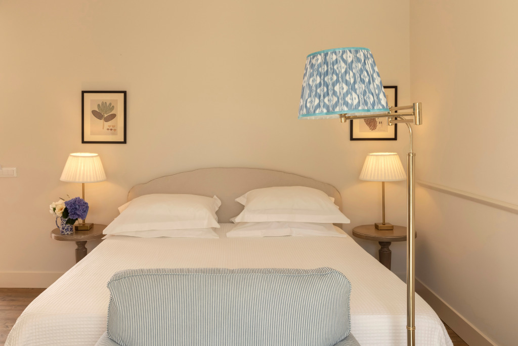 Dorion Hotel