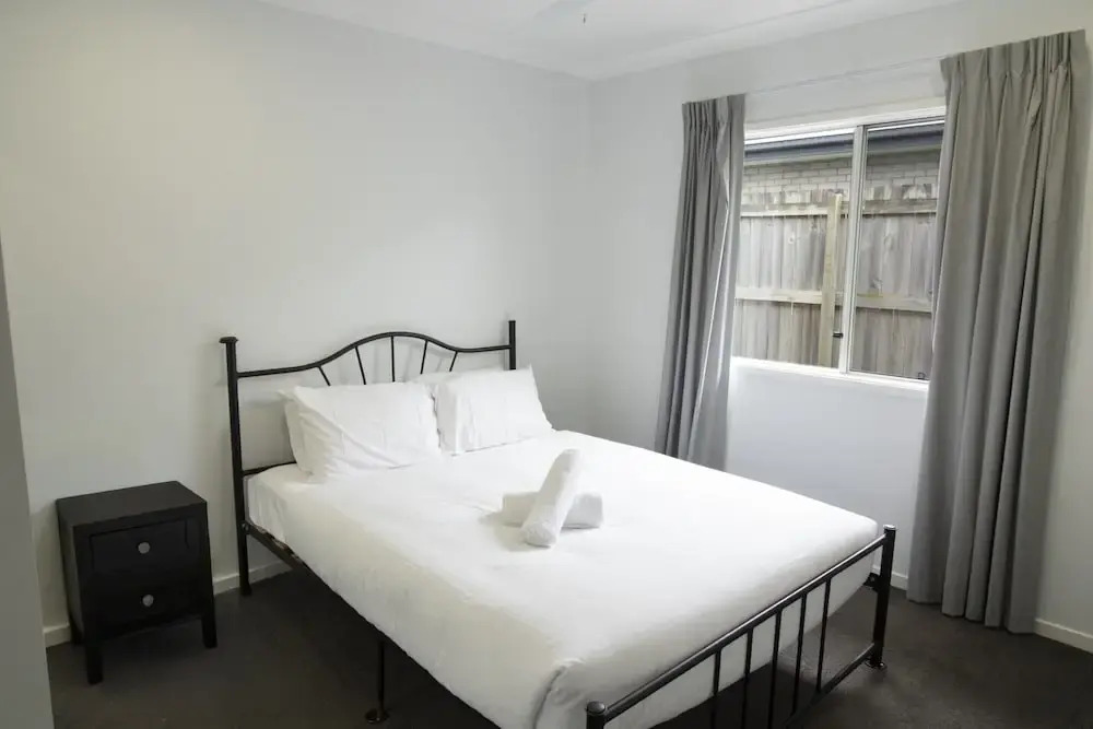 Spacious 4-bed House in Leafy Plainland