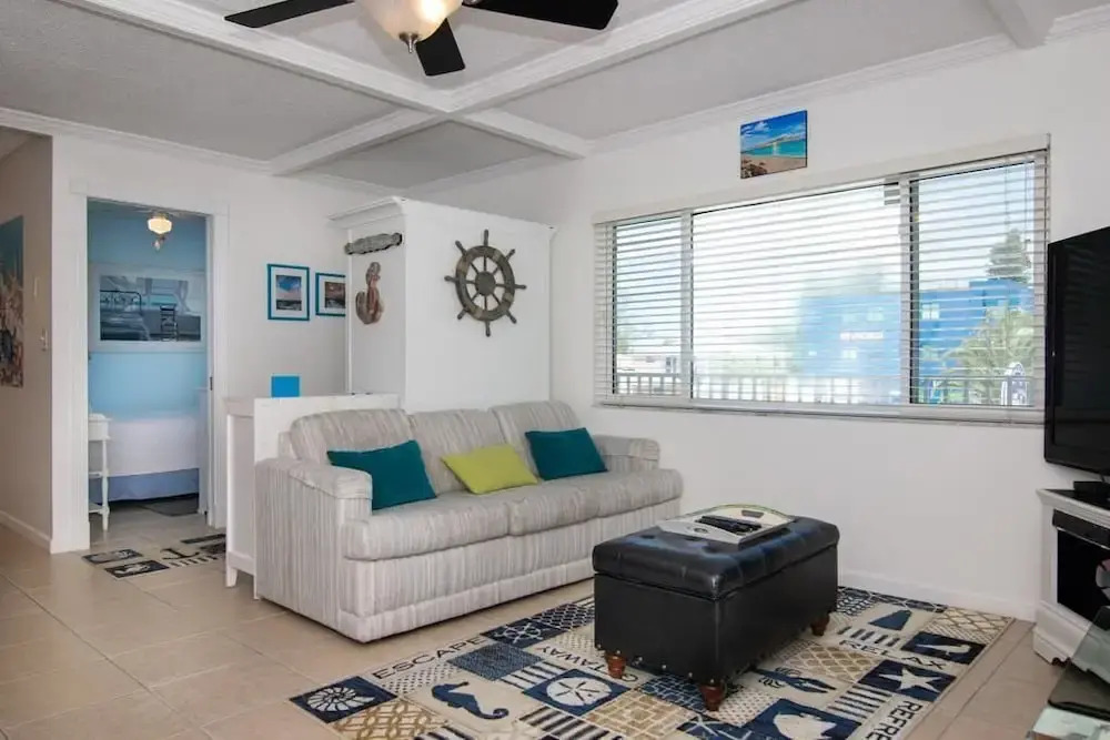 Palm Cay 3
