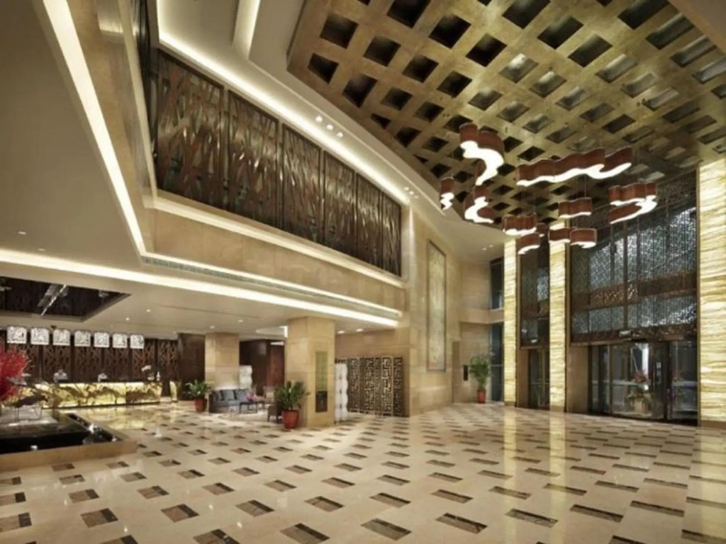 Lake View Hotel