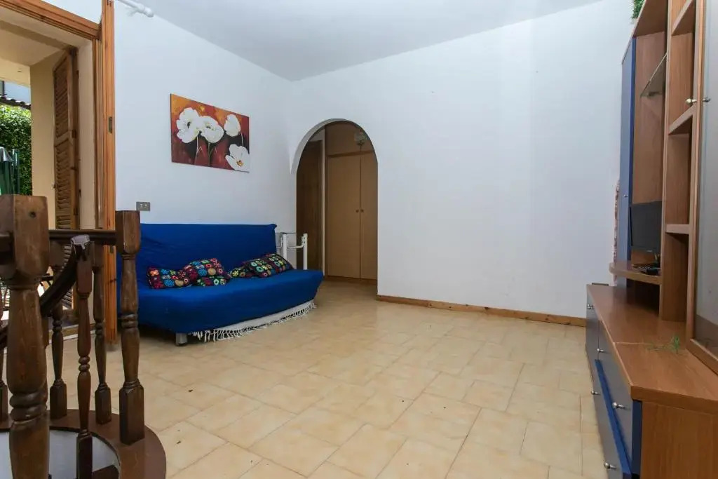 N215 - Numana, trilocale con portico