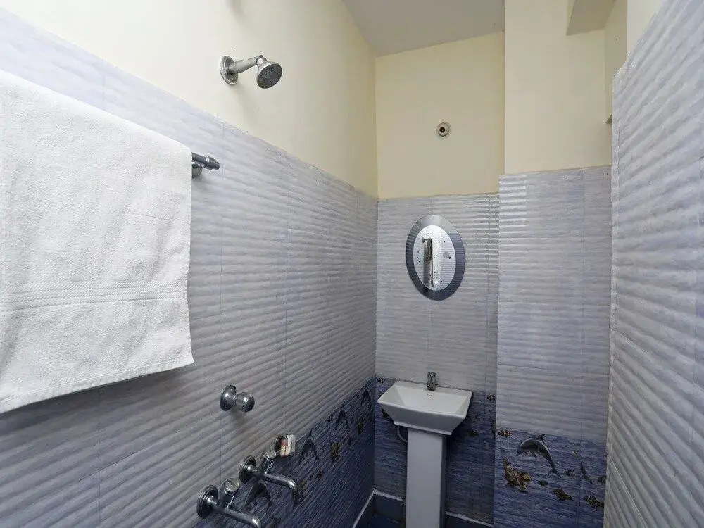OYO 26152 Hotel Aarush