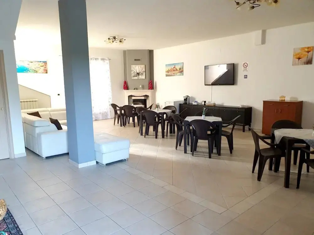 Villa With 5 Bedrooms in Trani, With Wonderful City View, Private Pool