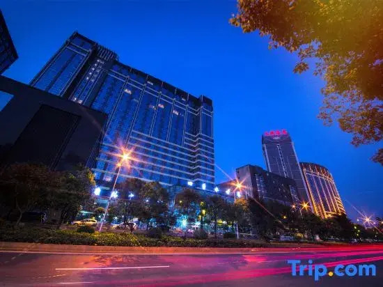 Zhangjiajie World Water Four Seasons International Hotel