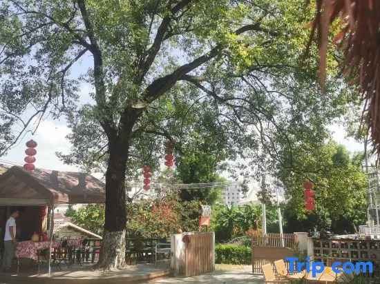 Yukang Valley Courtyard
