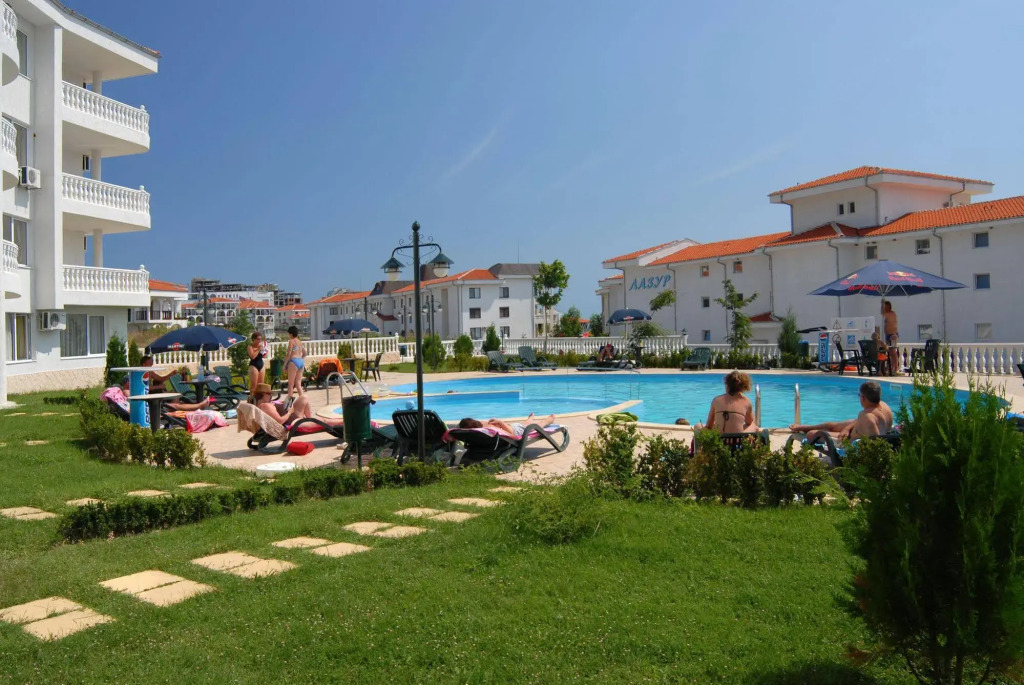 Lazur Holiday Apartments